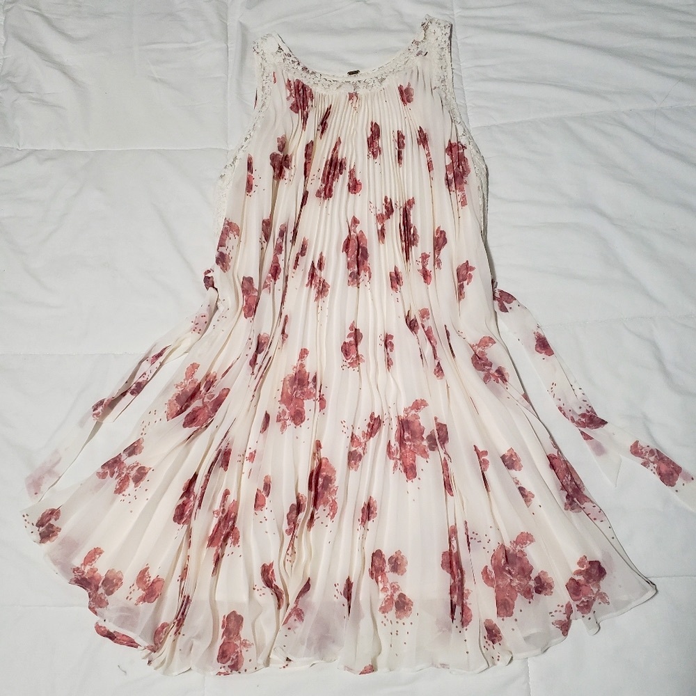 FREE PEOPLE Accordion Pleat Chiffon Dress Sz M - Picture 4 of 7